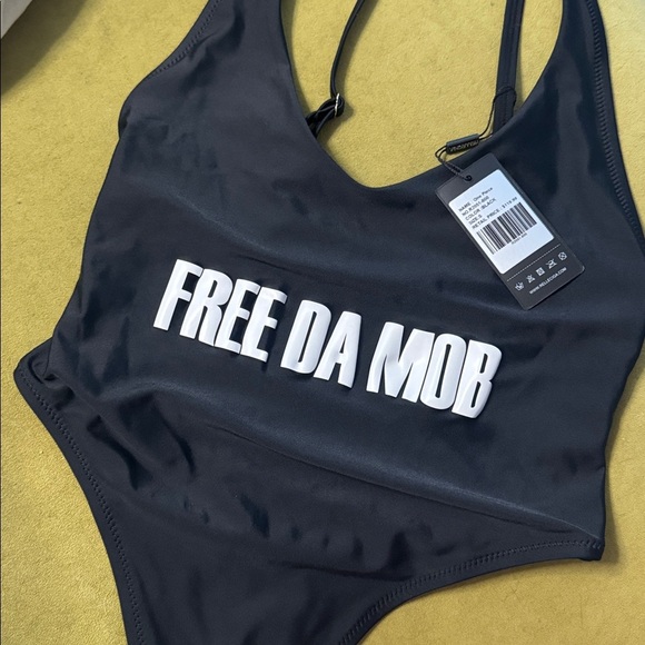 RELLECIGA One Piece FREE DA MOB Thong Swimsuit Small in Black NWT 116 - Picture 2 of 10